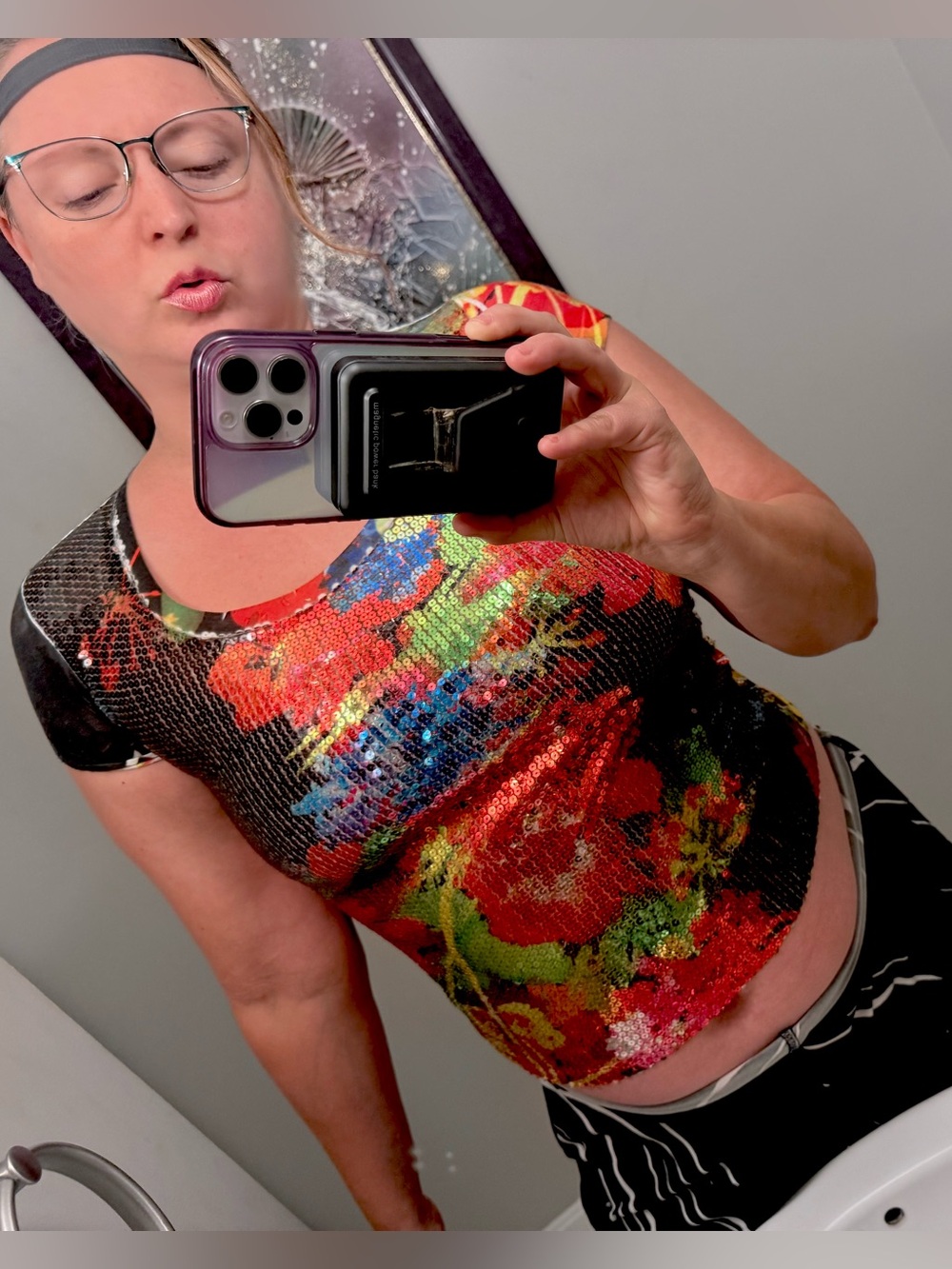 Twenty one multicolor Floral Short Sleeve Top fits smalk size large